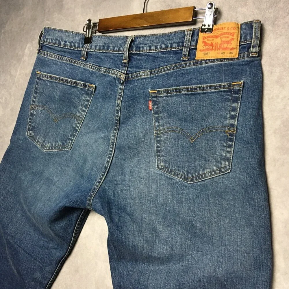 Levis Mens 505 Regular Fit‎ Blue Jeans size 40x30 Zipper Fly Stretch Blend Denim